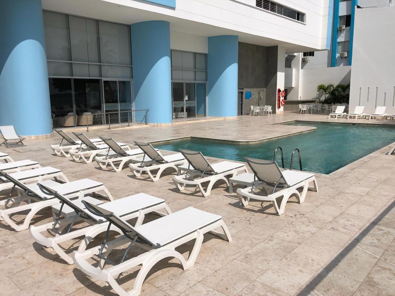 Apartamento frente al mar. Cartagena el Laguito Exterior foto